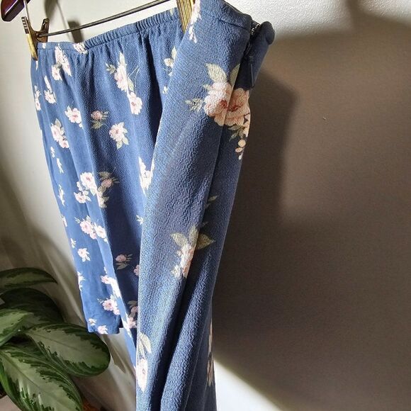 EUC AMERICAN EAGLE OUTFITTERS FLORAL MINI SKIRT SIZE XL - Picture 4 of 14